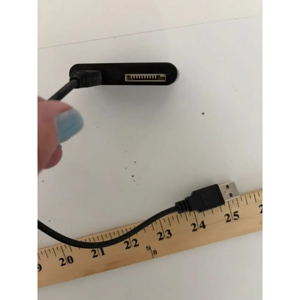 Targus USB 2.0 Universal high speed 33 in 1 memory card reader